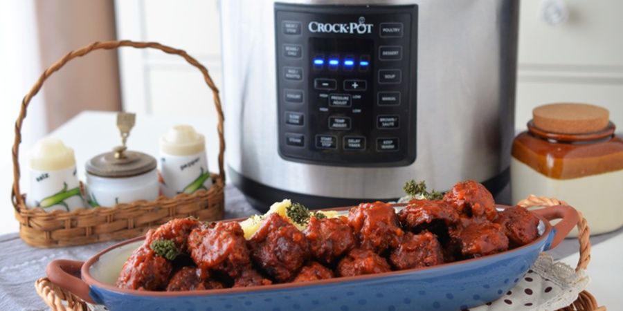 Rețetă Chifteluțe cu piure de cartofi la Multicooker Crock-pot Express cu gătire sub presiune by Teos Kitchen