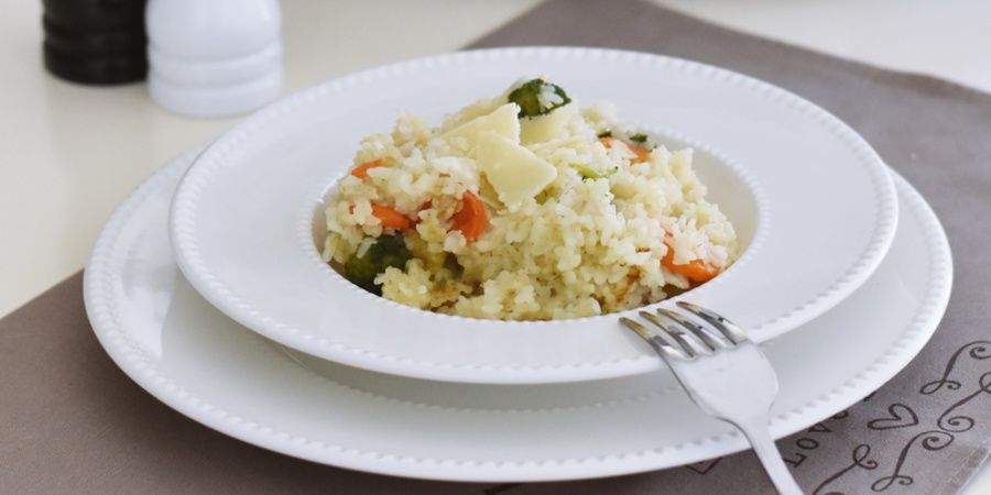 Rețetă orez cu legume în doar 15 minute la Multicooker 5in1 Digital Crock-Pot by Rețete Papa Bun