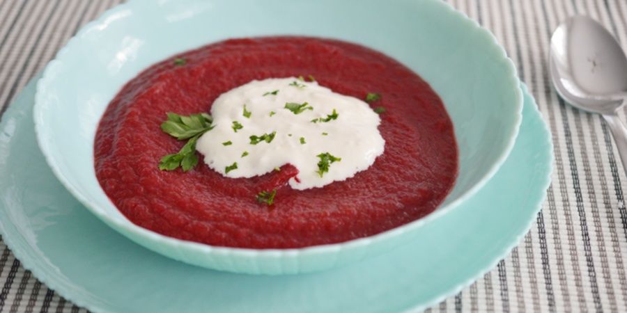 Rețetă supă cremă de sfeclă roșie la Slow Cookerul Crock-pot 5.6L Digital TimeSelect by Rețete Papa Bun