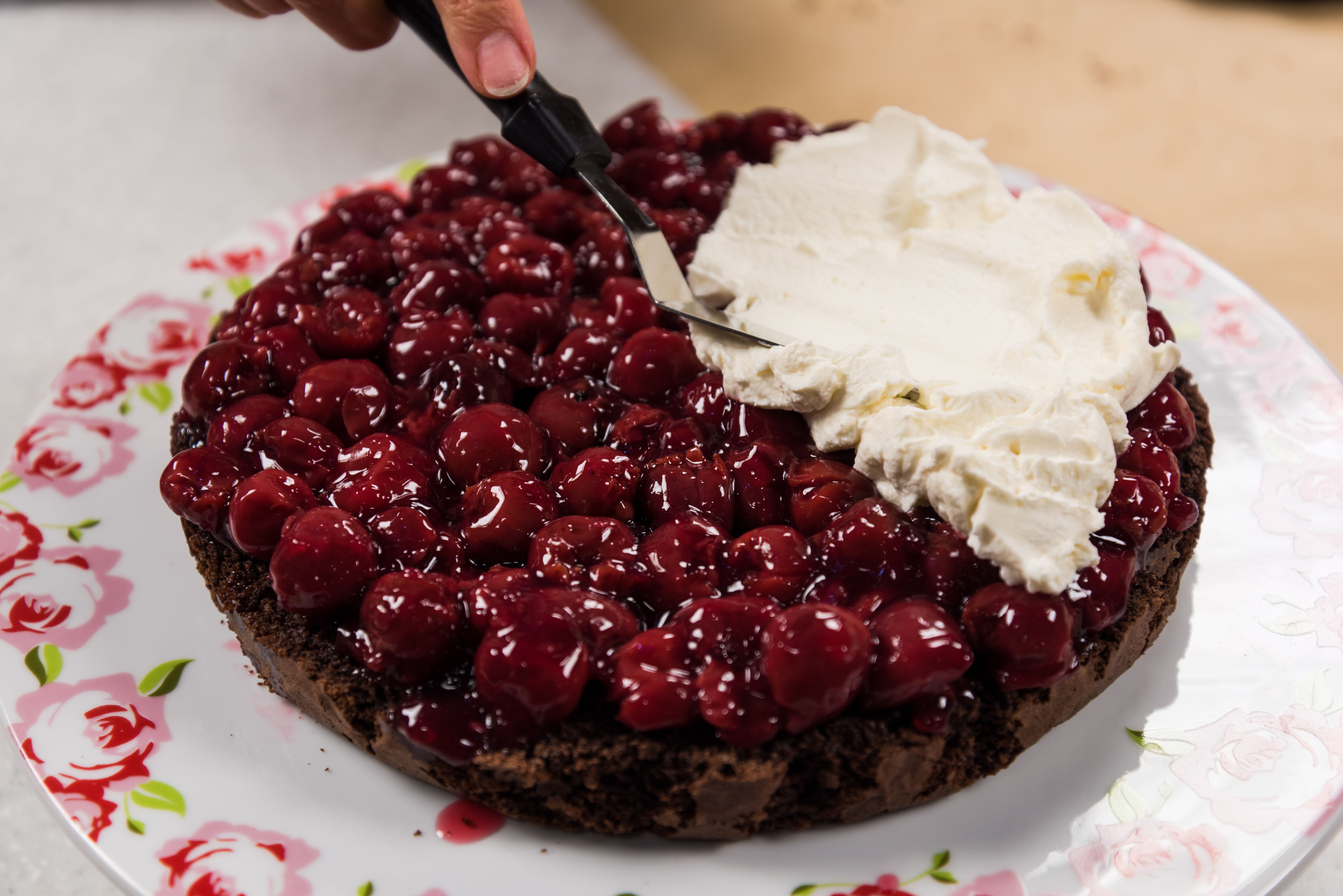 Reteta - Tort Black Forest (Padurea Neagra)