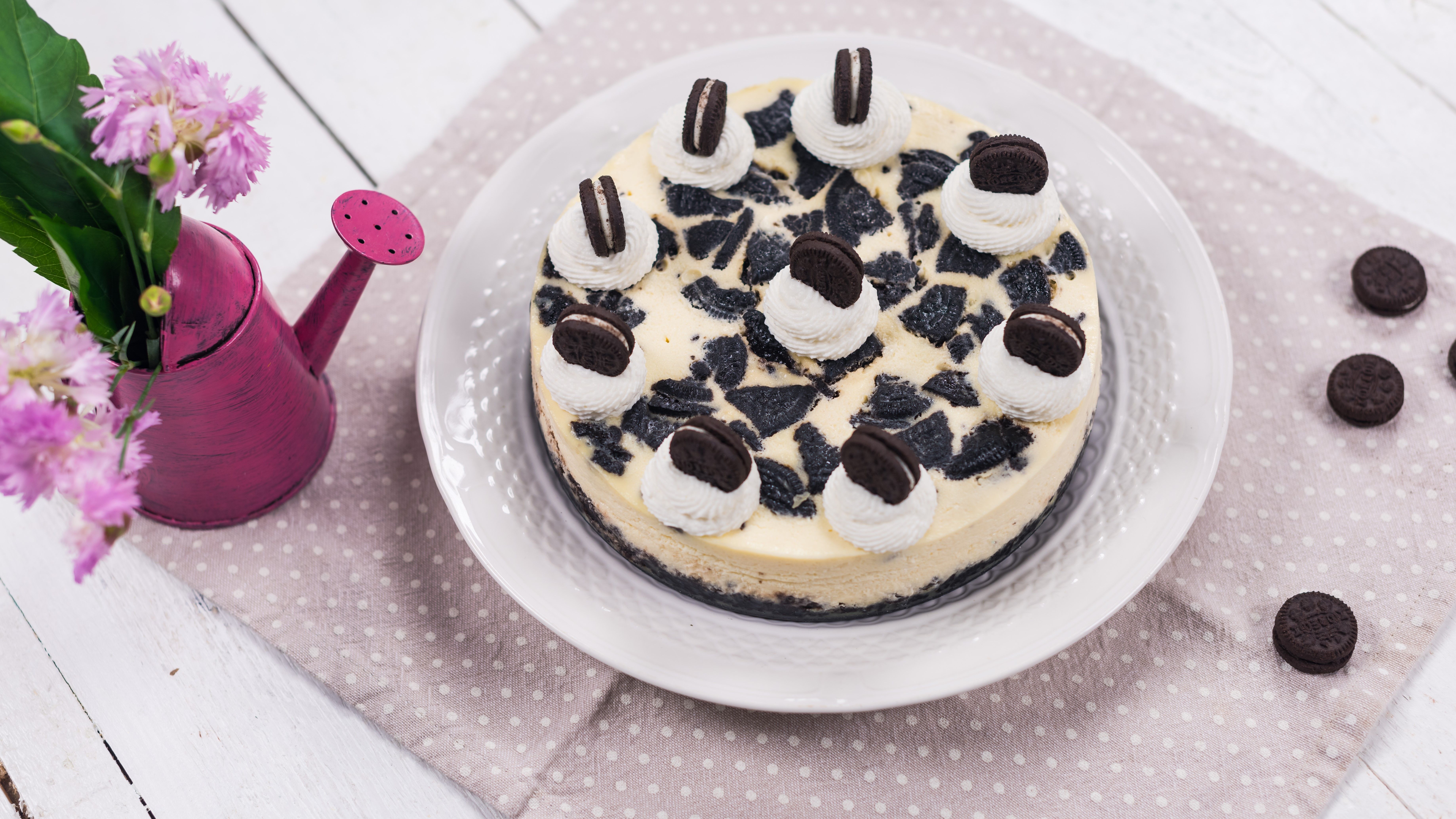 Reteta Cheesecake cu biscuiti Oreo