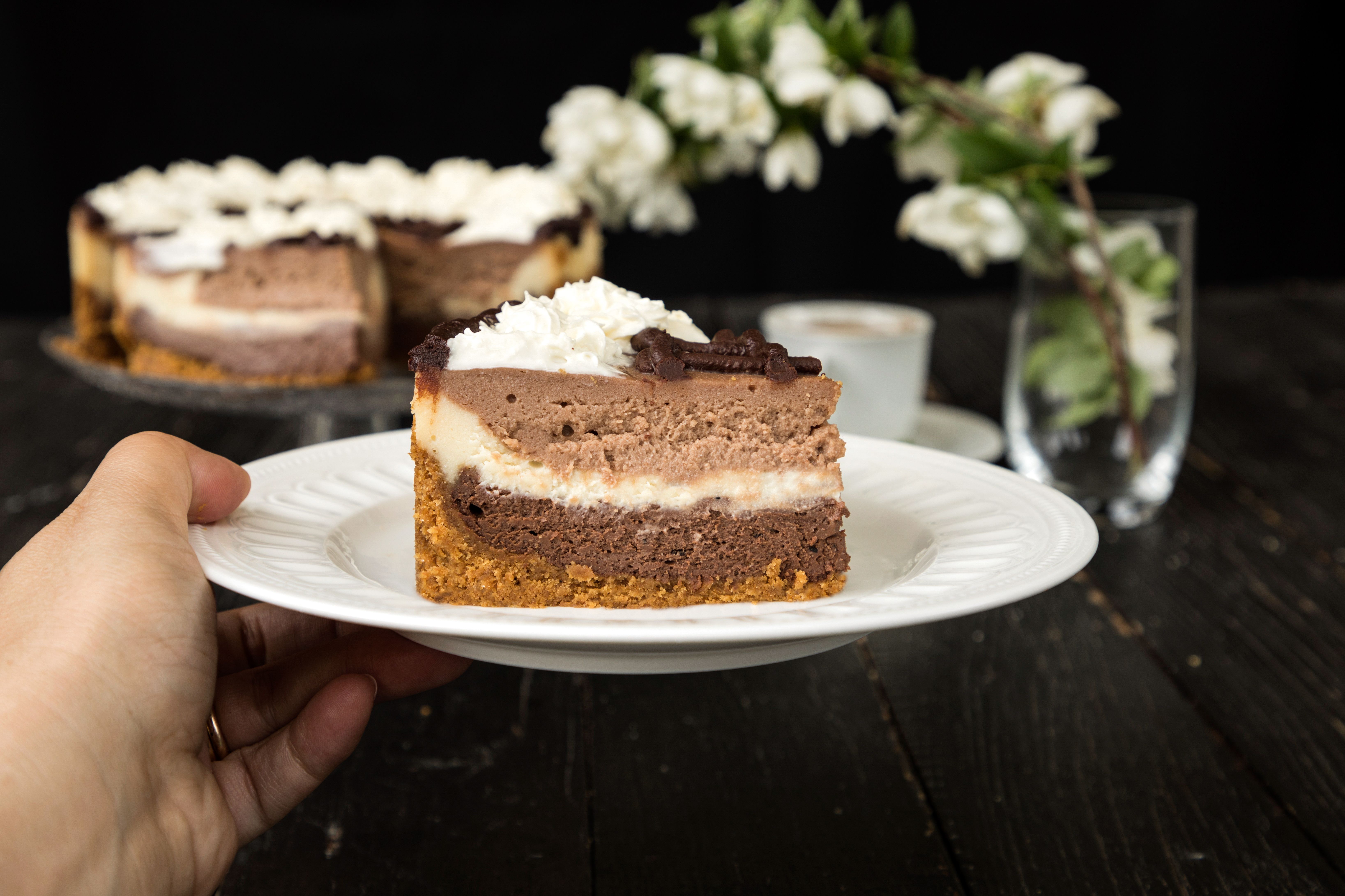 Reteta Cheesecake cu ciocolata in trei culori la Multicooker-ul Crock-Pot Express cu gatire sub presiune by divainbucatarie.ro