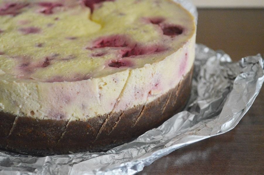 Cheesecake cu zmeură la Multicooker-ul Crock Pot Express cu gătire sub presiune by Rețete Papa Bun