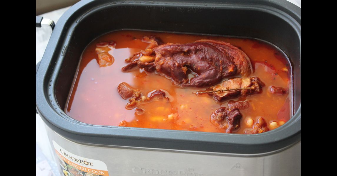 ReÈetÄ BorÈ De Fasole Cu Ciolan Afumat La Multicooker 5in1 Digital 5 6l Crock Pot By Lauras Sweets Din Categoria Gatite