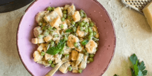 Rețetă paste cremoase cu mazăre la multicookerul Crockpot Express by Mama Gătește