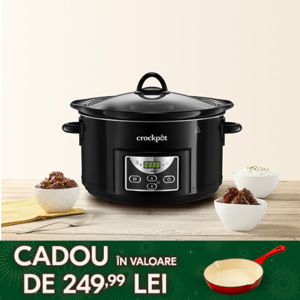 slow cooker crockpot 4,7L pe masa cu fundal de perete