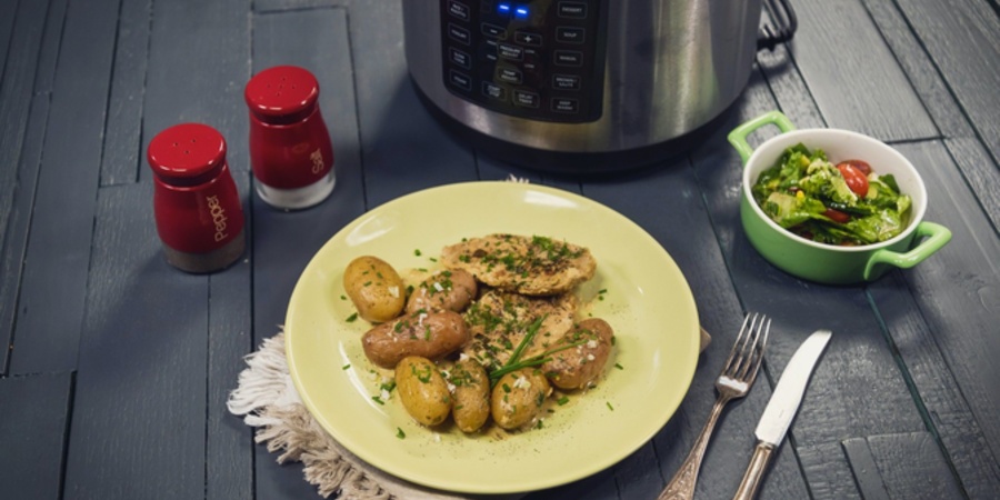 Rețetă cotlete de porc cu muștar și cartofi noi
