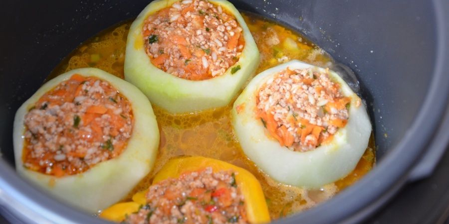 Reteta Gulii umplute cu carne de porc by Bucate, vorbe si arome