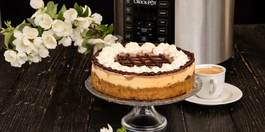 Reteta Cheesecake cu ciocolata in trei culori la Multicooker-ul Crock-Pot Express cu gatire sub presiune by divainbucatarie.ro