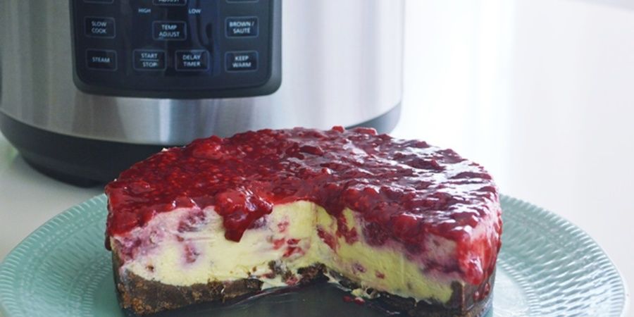 Reteta cheesecake cu zmeură la Multicooker-ul Crock Pot Express cu gătire sub presiune by Rețete Papa Bun