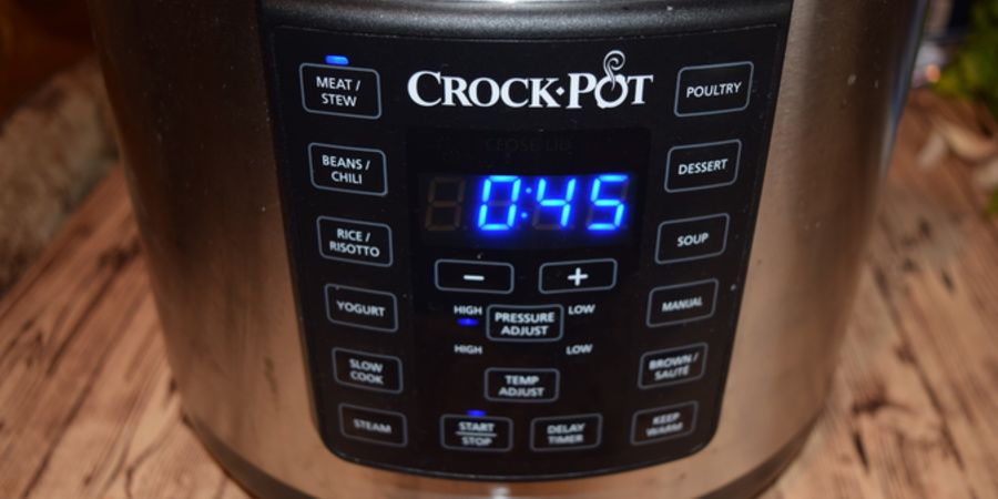 Rețetă ostropel de pui la Multicooker Crock-pot Express cu gătire sub presiune by Rețete Merișor
