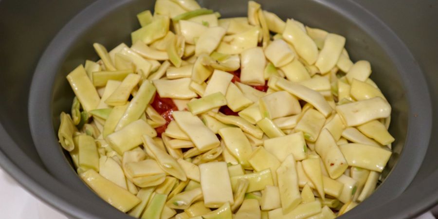 Reteta ciorba de fasole pastai la Slow Cooker Crock-Pot 6.0L DuraCeramic Saute by Prajiturela