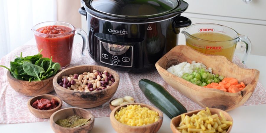 Reteta minestrone la Slow Cooker Crock-Pot 4.7L Digital by Teos Kitchen