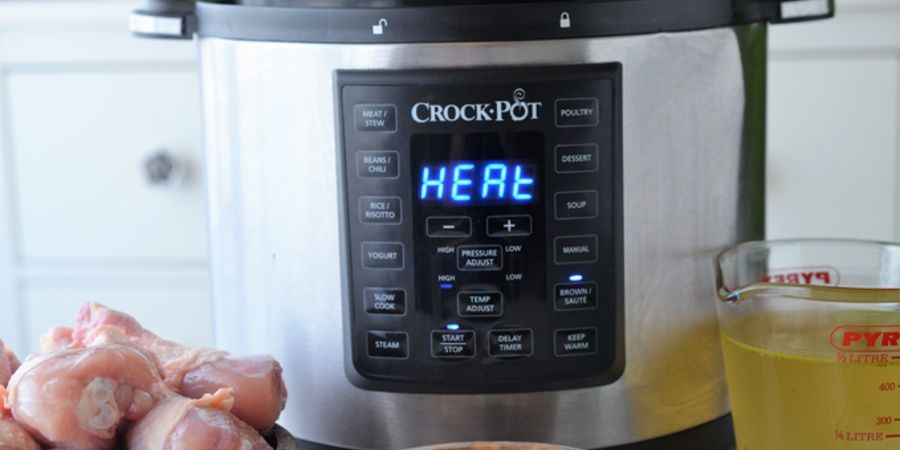 Rețetă pulpe de pui cu spanac la Multicooker Crock-pot Express cu gătire sub presiune by Teos Kitchen