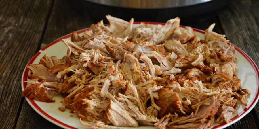 Rețetă pulled pork la Multicooker Crock-pot Express cu gătire sub presiune by Carte de Rețete