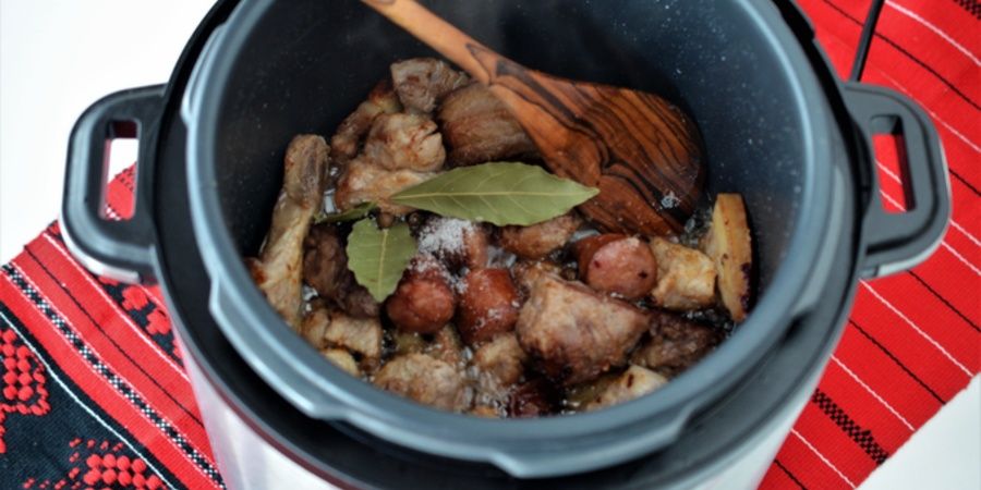 Rețetă friptură Pomana Porcului la Multicooker Crock-Pot Express cu gătire sub presiune by Teos Kitchen