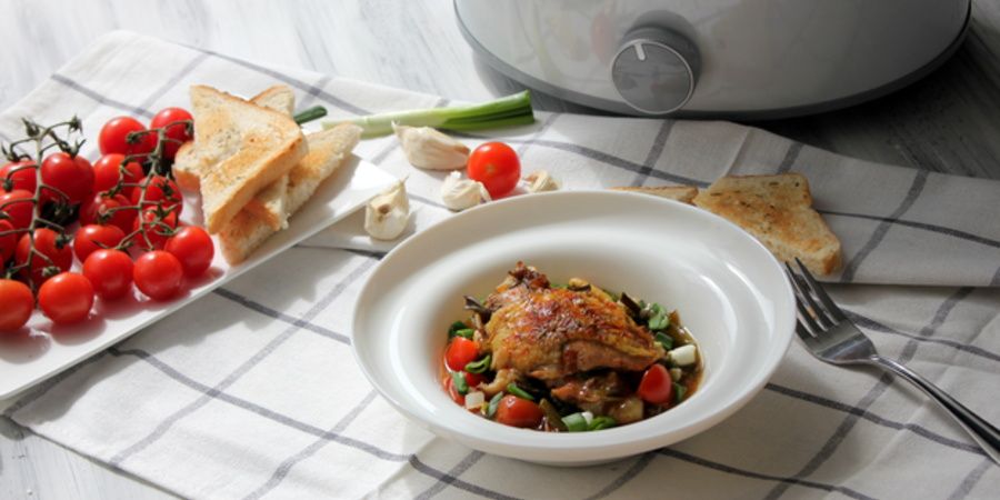 Friptură de pui cu ceapă verde și roșii la Slow Cooker 4.5L DuraCeramic Hinged Lid Sauté Crock-Pot by Lauras Sweets