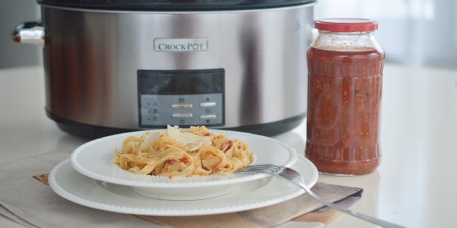 Rețetă sos napolitan la Slow Cooker 7.5L Digital Crock-Pot by Rețete Papa Bun