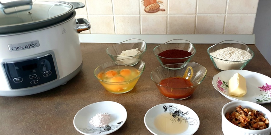 Rețetă negresă cu iaurt, miere și nuci la Slow Cooker 5.0 L Digital DuraCeramic Sauté Crock-Pot by Prințesa Urbană