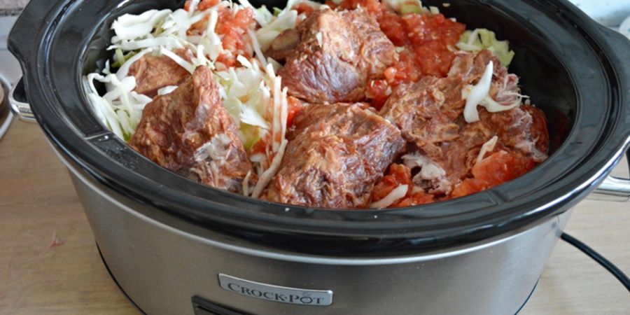 Rețetă varză cu afumătură la Slow Cooker 7.5L Digital Crock-Pot by Carte de Rețete