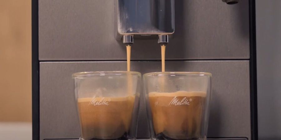 Cum prepari 2 espresso simultan la espressorul automat Avanza de la Melitta