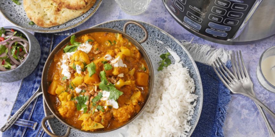 Rețetă Tikka Masala vegetariană cu conopidă și dovlecel la Multicooker Turbo Express Crock-pot