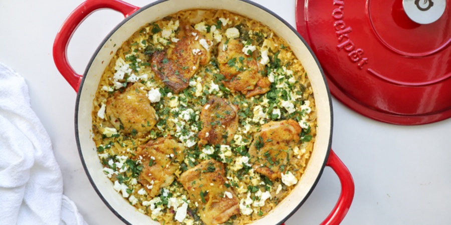 Rețetă pui cu orzo și feta la vas din fontă emailată Crock-pot by Taste Bazaar