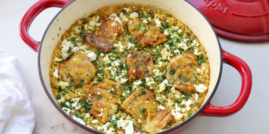 Rețetă pui cu orzo și feta la vas din fontă emailată Crock-pot by Taste Bazaar