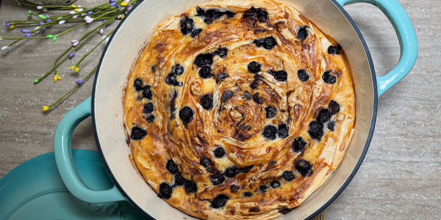 Rețetă plăcintă cu ricotta și afine în vasul de fontă emailată Crock-Pot by Delicatese Baby Friendly