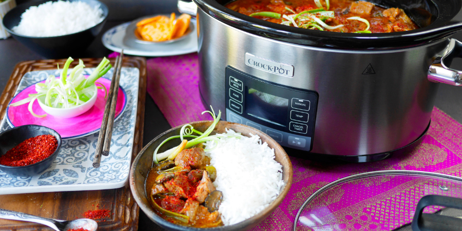 Rețetă tocană coreeană cu kimchi și porc (Kimchi Jjigae) la slowcooker 5,6L TimeSelect