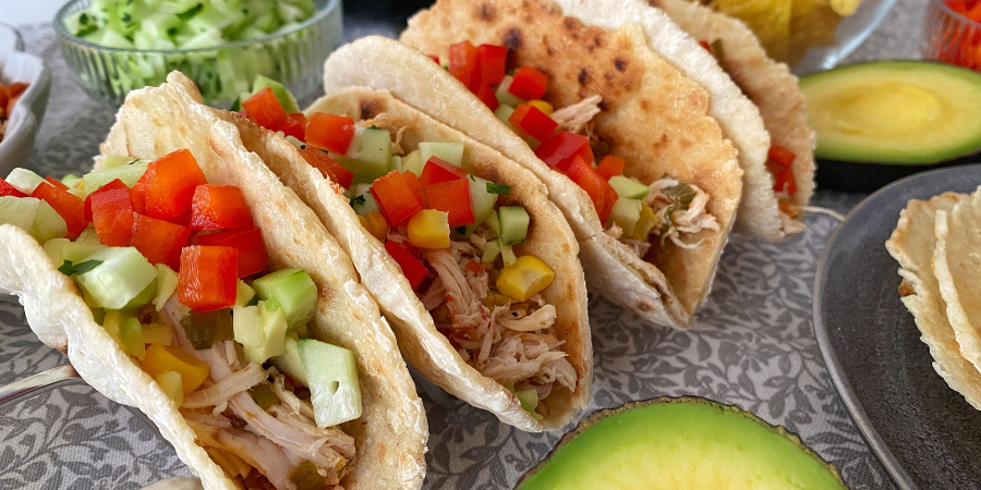 Rețetă tacos cu pui la slow cooker by Flavia Hirișcău
