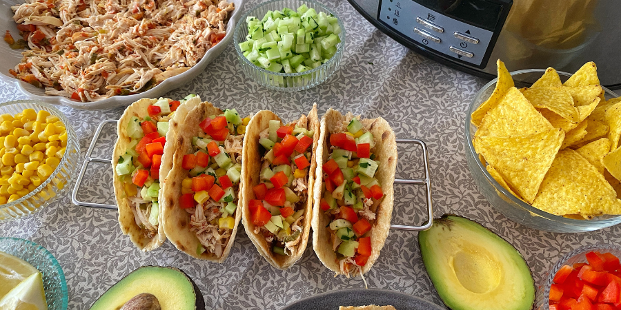 Rețetă tacos cu pui la slow cooker by Flavia Hirișcău